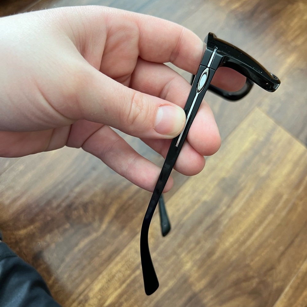 Women’s Oakley sunglasses & case